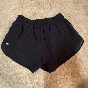 Black Lululemon Hotty Hots 2.5 Size 4